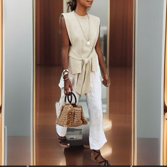 Elegant Apricot Knitting Tank Top W/ The side Open W/Belt Thick Tunic Style Top - Picture 3 of 10